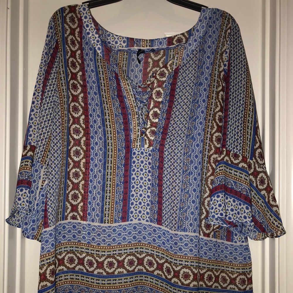 Chiffon pheasant shirt.
